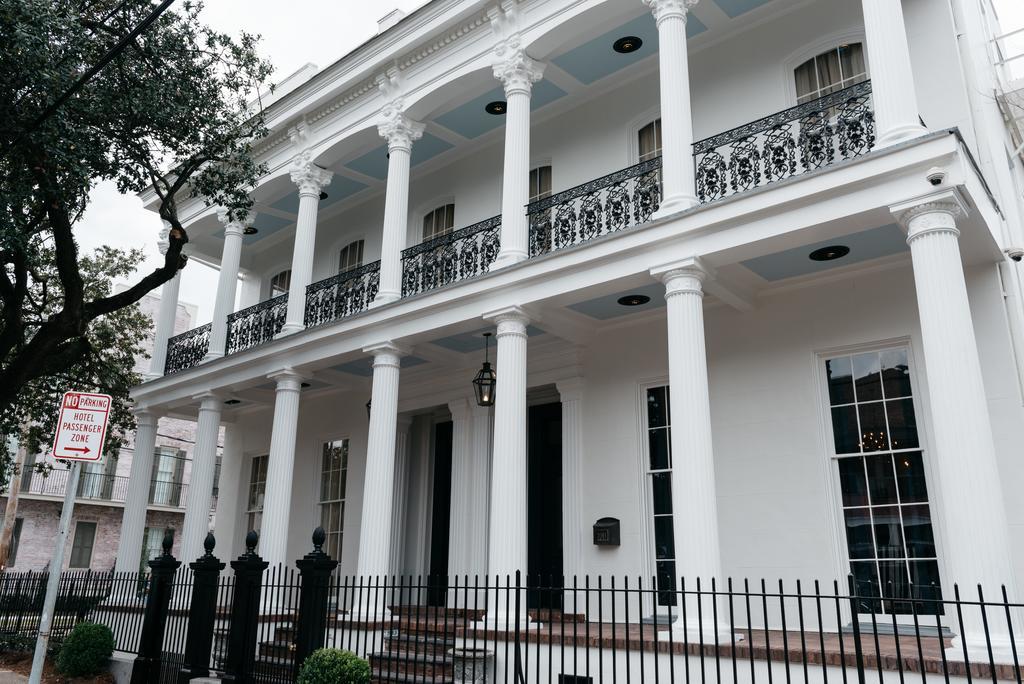 Henry Howard Hotel New Orleans Exteriör bild